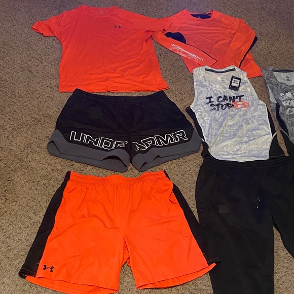 Under Armour Athletic Bundle Set - Picture 3 of 14